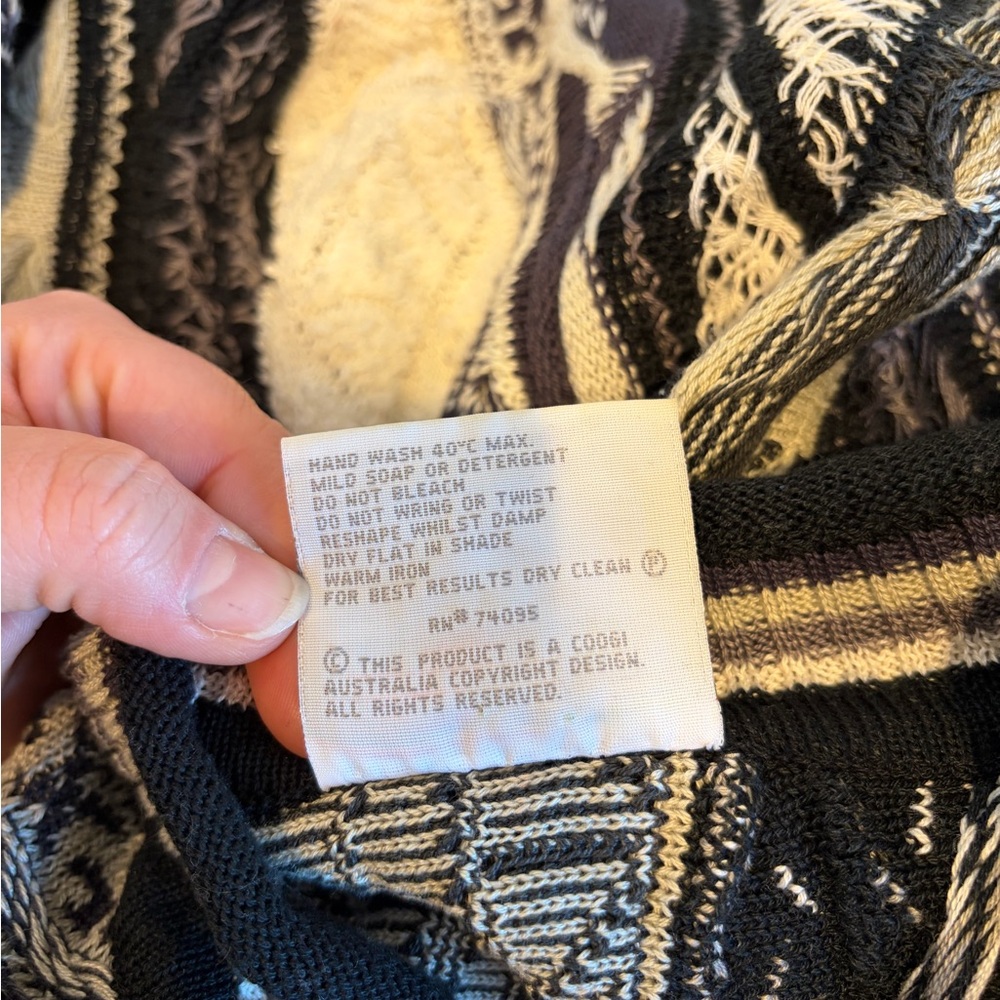 COOGI Black and Cream Textured Crewneck Sweater - Picture 7 of 12